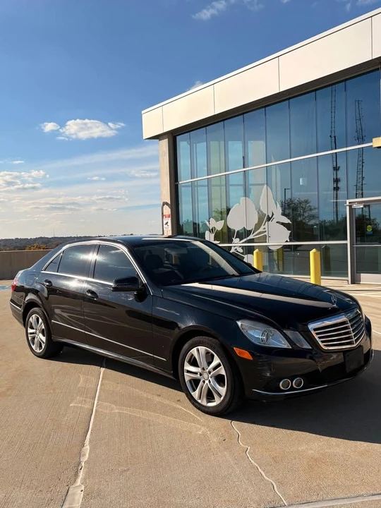 2011 Mercedes-Benz W212 E-Class - Image 2 of 15