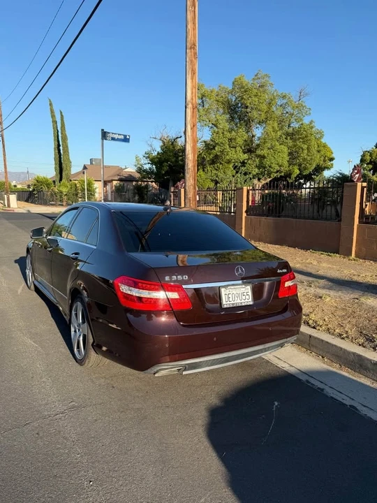 2011 Mercedes-Benz W212 E-Class - Image 3 of 11