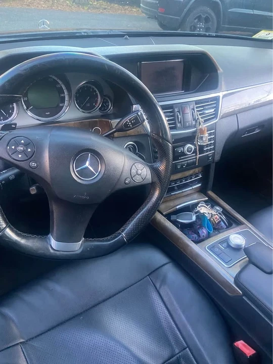 2011 Mercedes-Benz W212 E-Class - Image 5 of 14