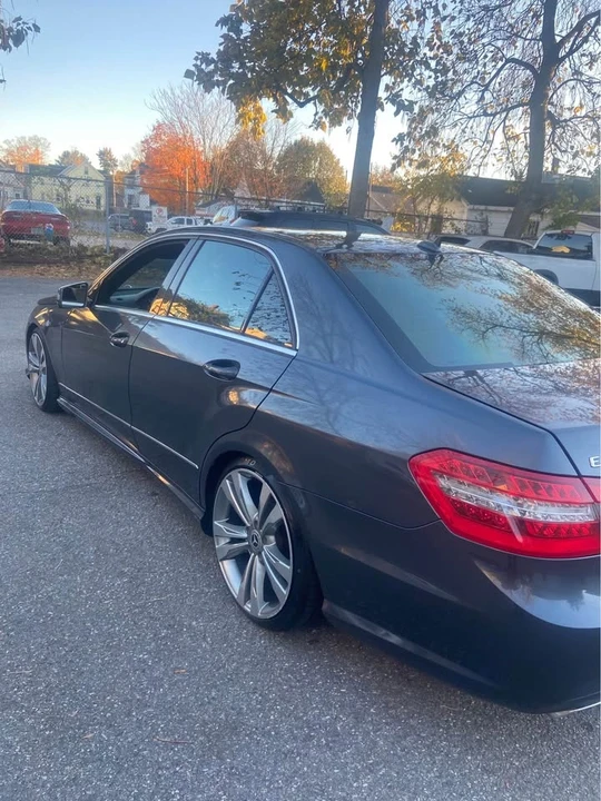 2011 Mercedes-Benz W212 E-Class - Image 9 of 14