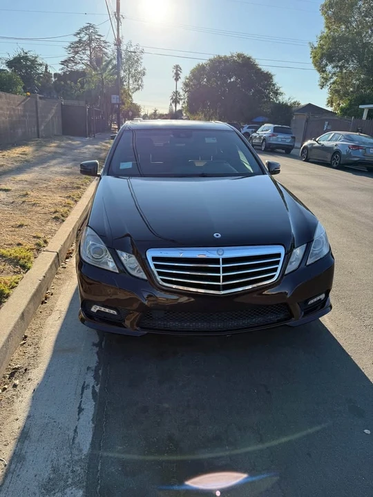 2011 Mercedes-Benz W212 E-Class - Image 8 of 11