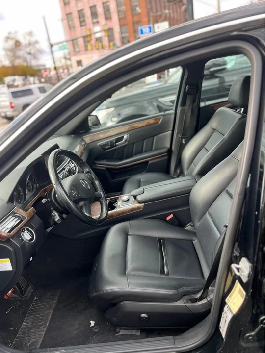2011 Mercedes-Benz W212 E-Class - Image 12 of 14