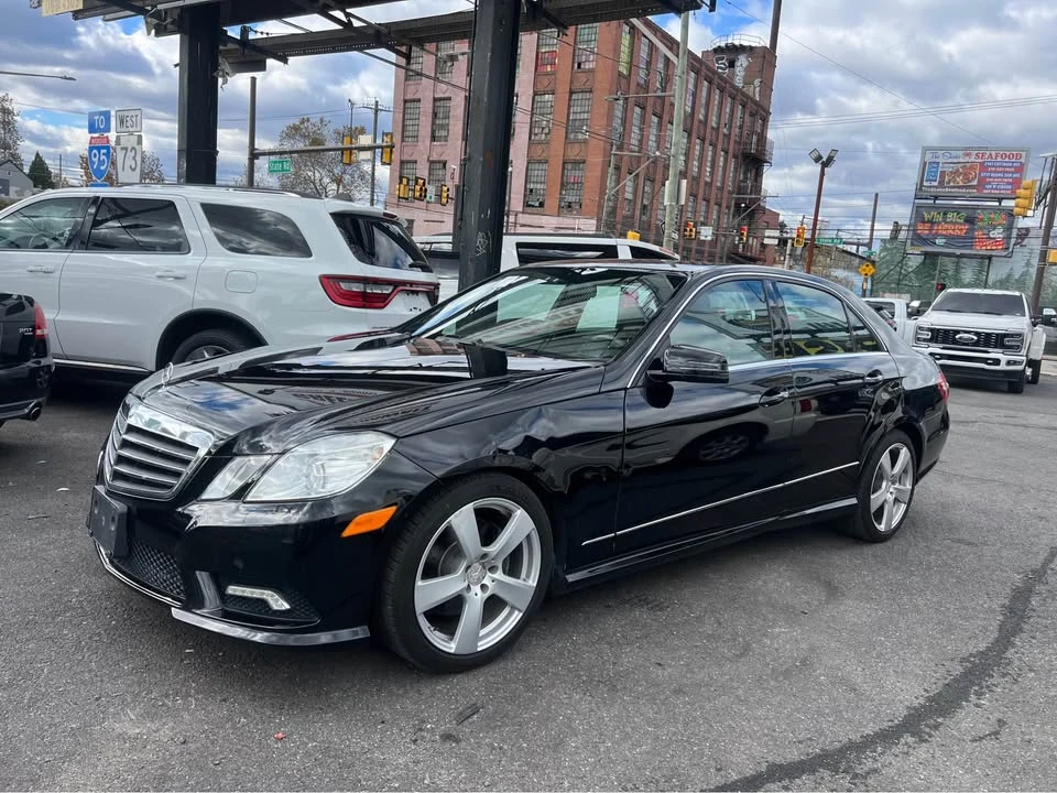2011 Mercedes-Benz W212 E-Class - Image 2 of 14