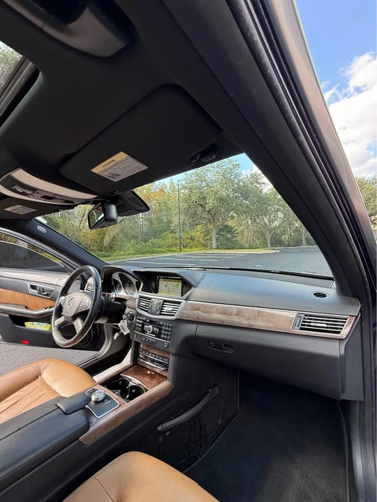 2011 Mercedes-Benz W212 E-Class - Image 14 of 16