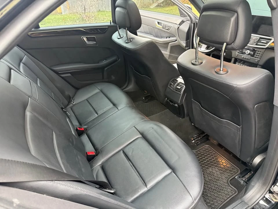 2011 Mercedes-Benz W212 E-Class - Image 9 of 14