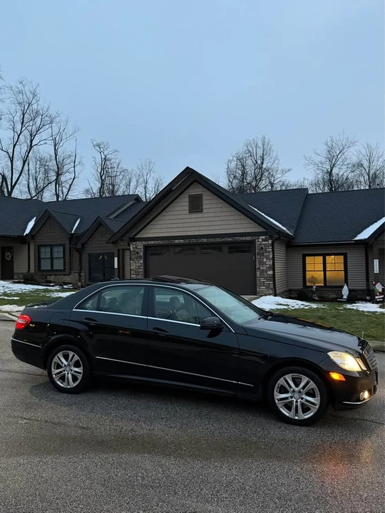 2011 Mercedes-Benz W212 E-Class - Image 8 of 11