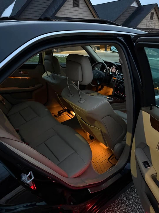 2011 Mercedes-Benz W212 E-Class - Image 10 of 11
