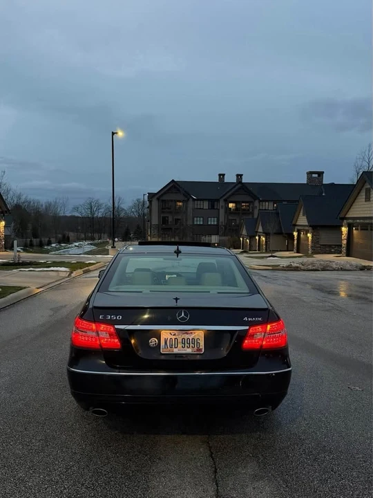 2011 Mercedes-Benz W212 E-Class - Image 5 of 11