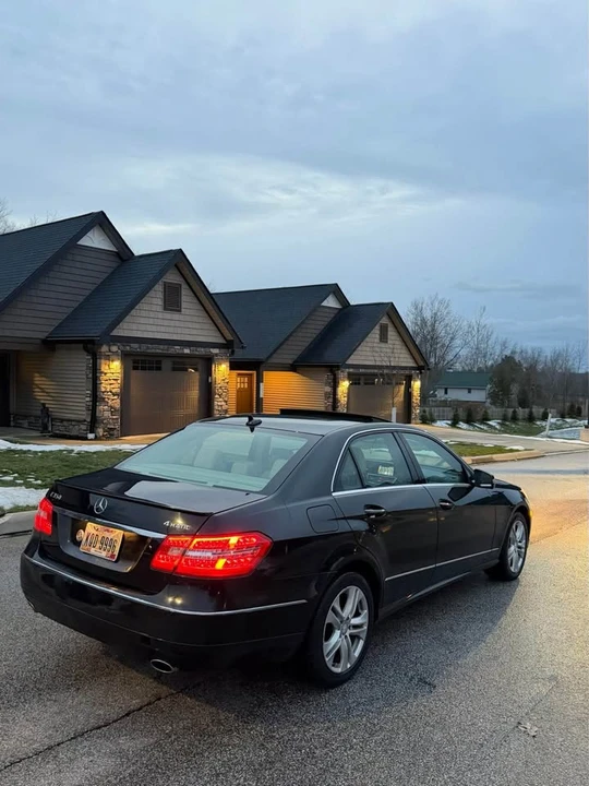 2011 Mercedes-Benz W212 E-Class - Image 6 of 11