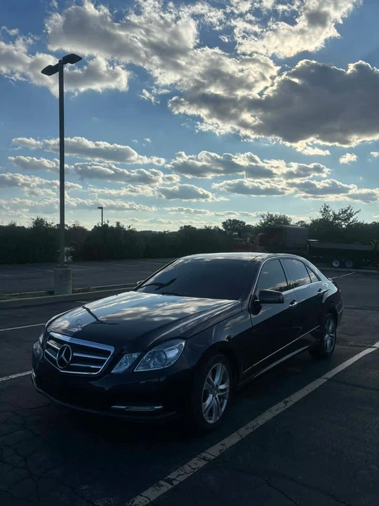 2011 Mercedes-Benz W212 E-Class - Image 3 of 4