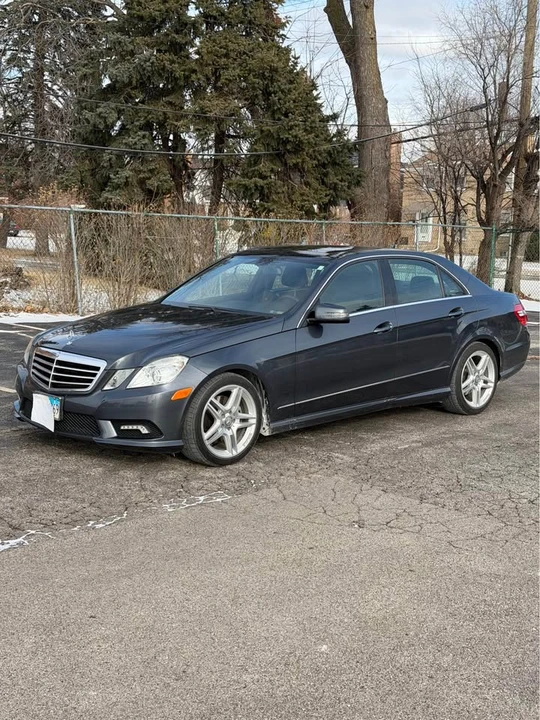 2011 Mercedes-Benz W212 E-Class - Image 2 of 20