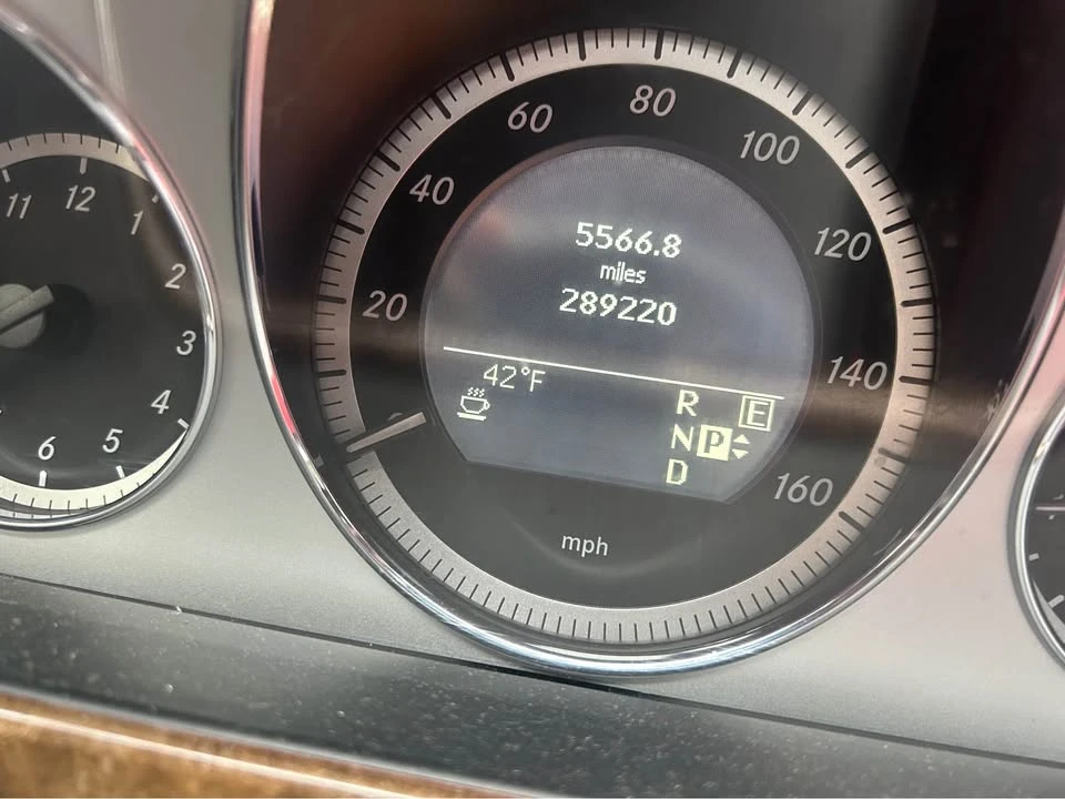 2011 Mercedes-Benz W212 E-Class - Image 7 of 8