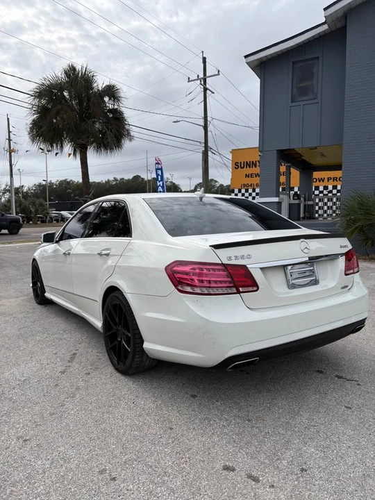 2011 Mercedes-Benz W212 E-Class - Image 4 of 7
