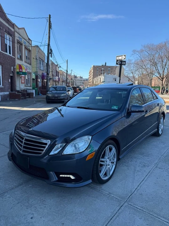 2011 Mercedes-Benz W212 E-Class - Image 3 of 13