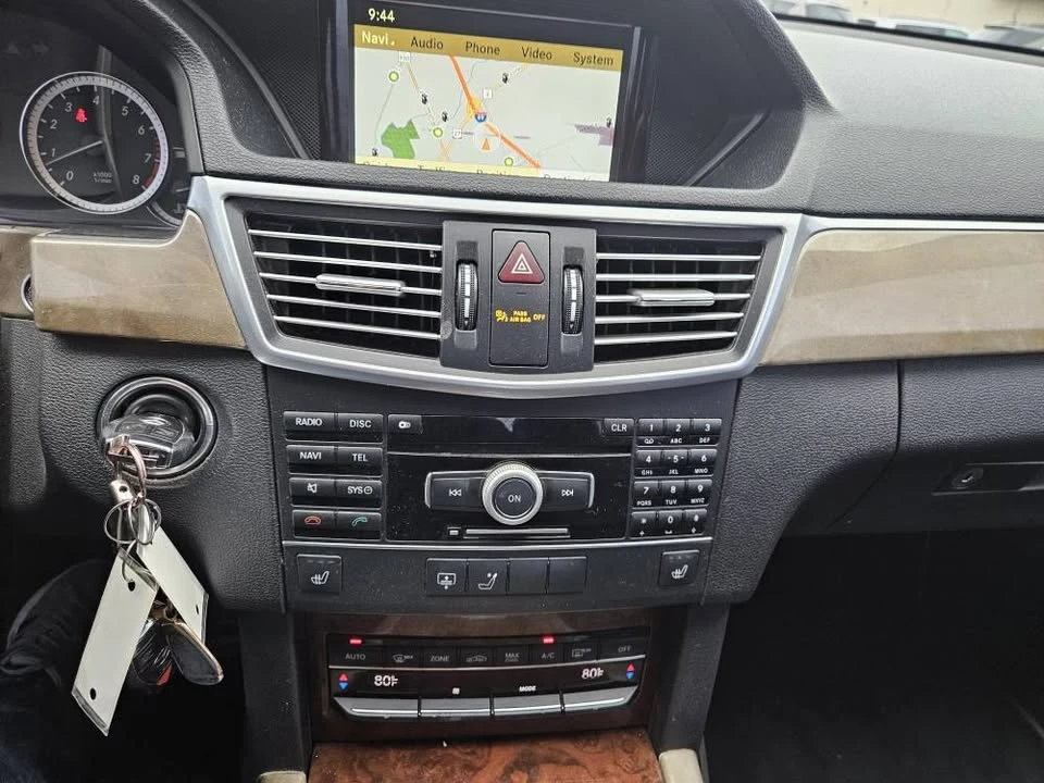 2011 Mercedes-Benz W212 E-Class - Image 10 of 14