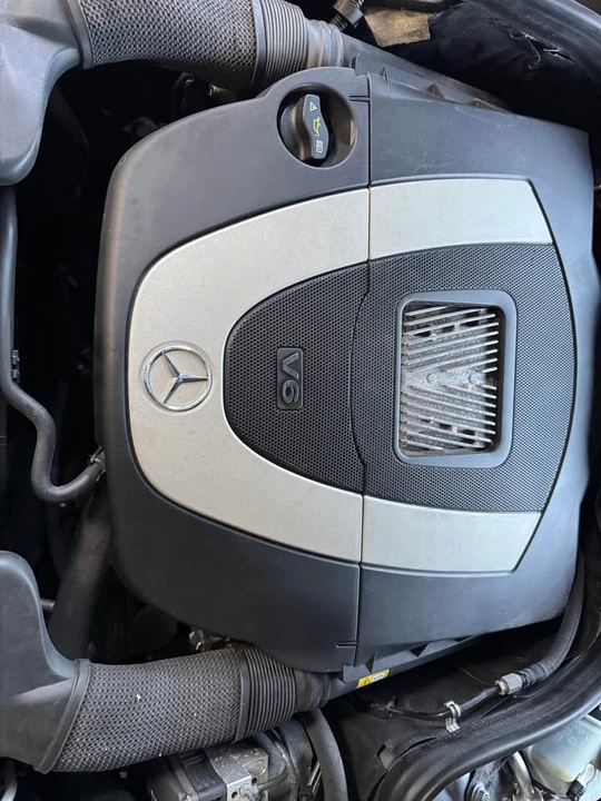 2011 Mercedes-Benz W212 E-Class - Image 15 of 17