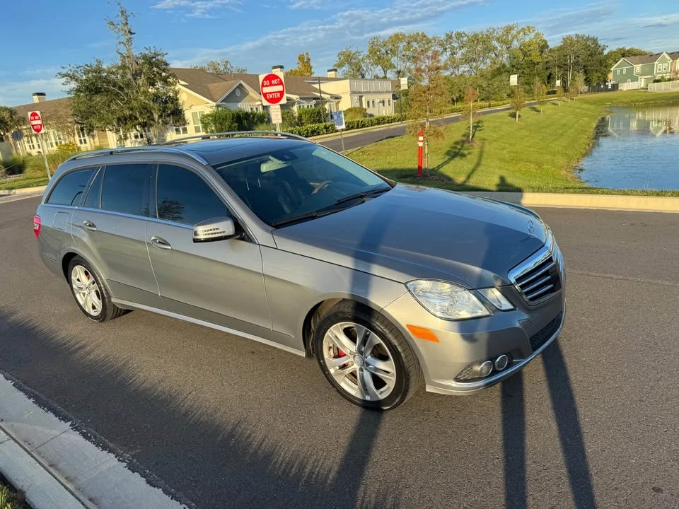 2011 Mercedes-Benz W212 E-Class - Image 3 of 17