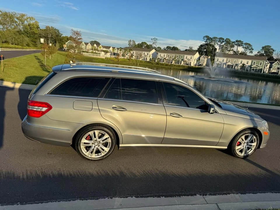 2011 Mercedes-Benz W212 E-Class - Image 4 of 17