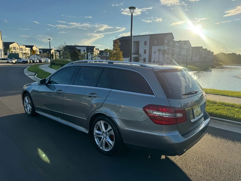 2011 Mercedes-Benz W212 E-Class - Image 7 of 17