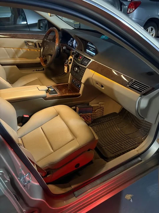 2011 Mercedes-Benz W212 E-Class - Image 4 of 10