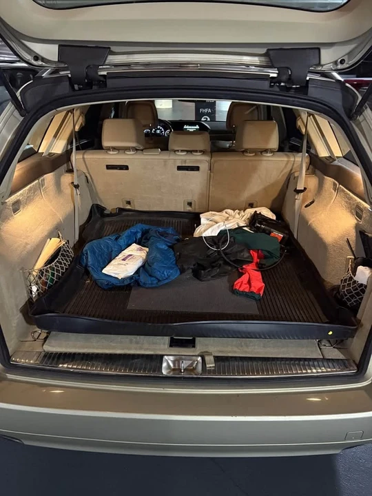 2011 Mercedes-Benz W212 E-Class - Image 8 of 10