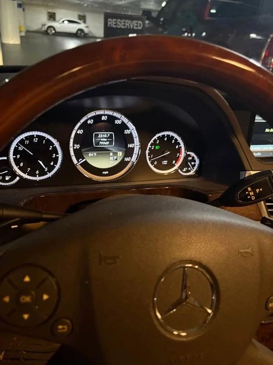 2011 Mercedes-Benz W212 E-Class - Image 9 of 10