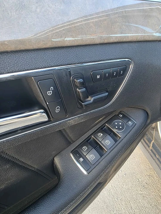 2011 Mercedes-Benz W212 E-Class - Image 14 of 20