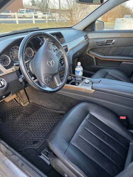2011 Mercedes-Benz W212 E-Class - Image 5 of 20