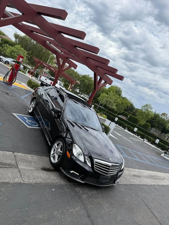 2011 Mercedes-Benz W212 E-Class - Image 8 of 10