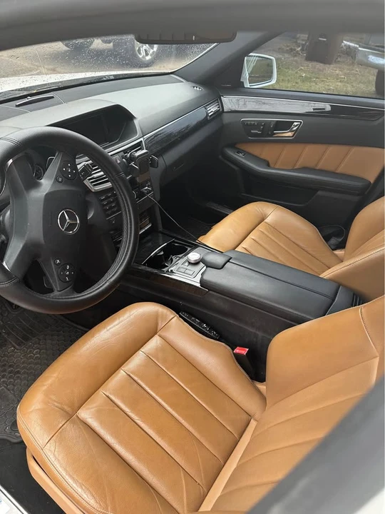 2011 Mercedes-Benz W212 E-Class - Image 4 of 5