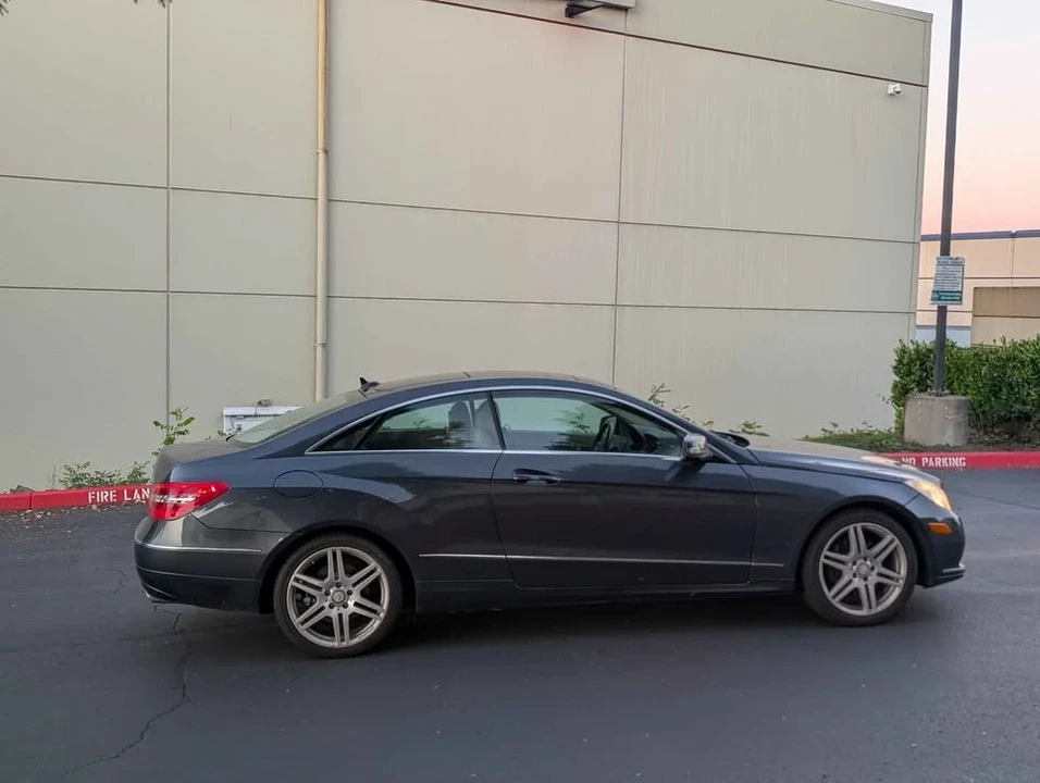 2011 Mercedes-Benz C207/A207 E-Class Coupe & Convertible - Image 6 of 16