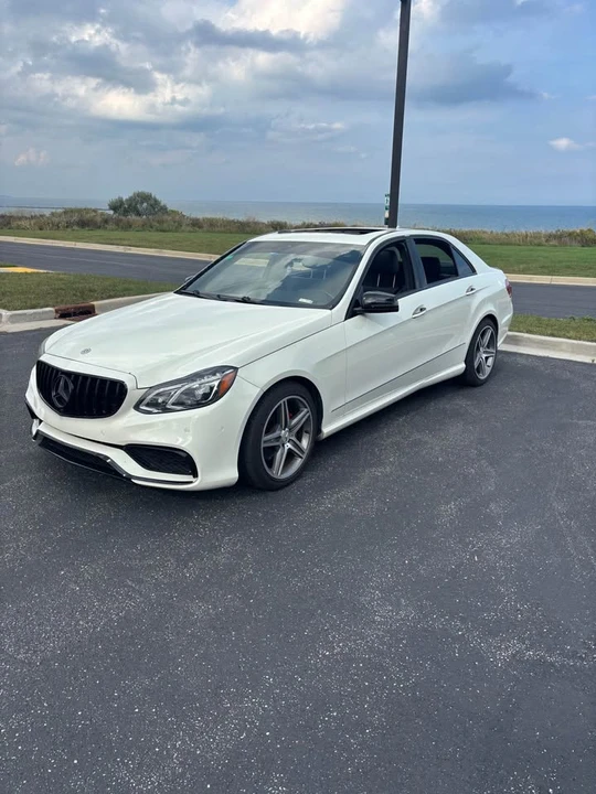 2011 Mercedes-Benz W212 E-Class - Image 3 of 10