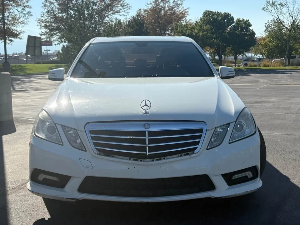 2011 Mercedes-Benz W212 E-Class - Image 2 of 18