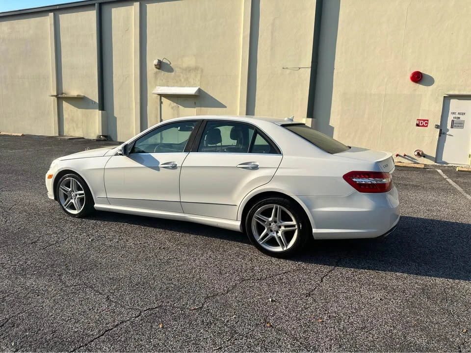 2011 Mercedes-Benz W212 E-Class - Image 4 of 8