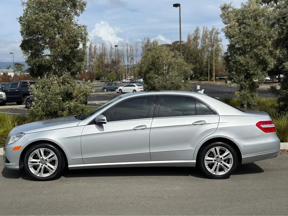 2011 Mercedes-Benz W212 E-Class - Image 2 of 11