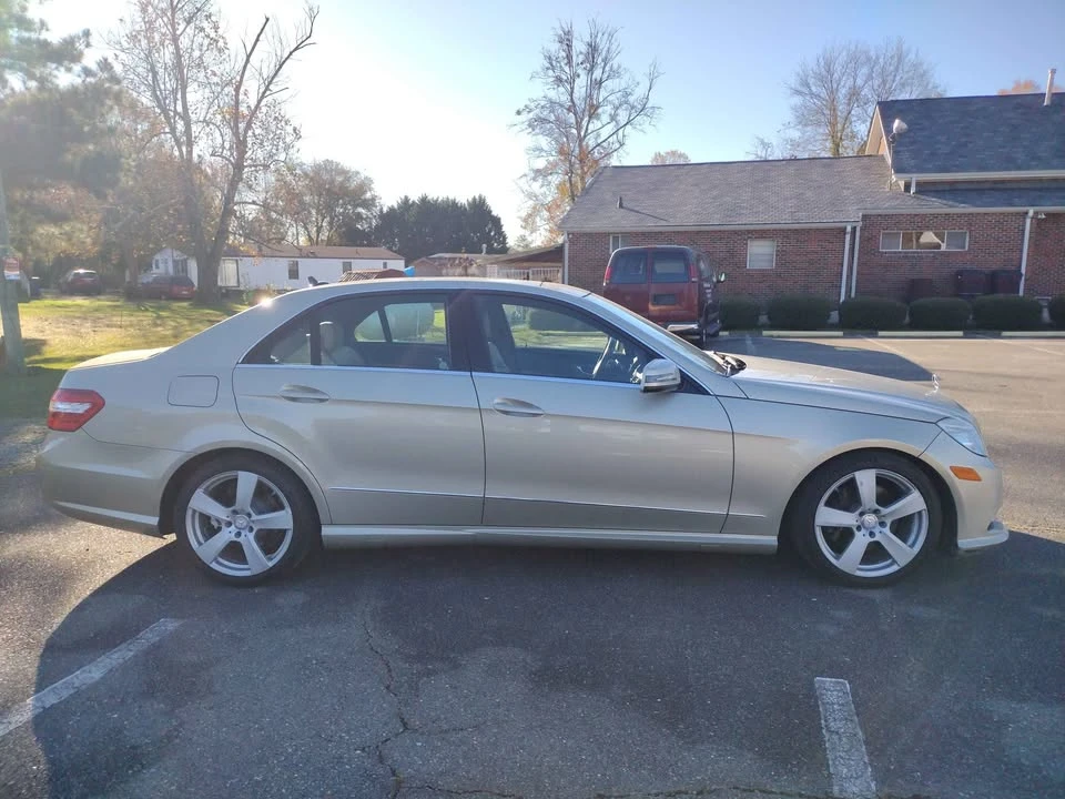 2011 Mercedes-Benz W212 E-Class - Image 4 of 17