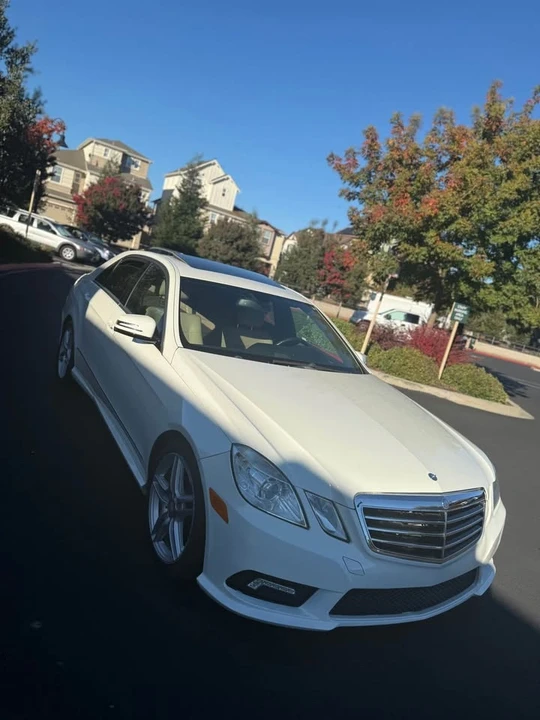 2011 Mercedes-Benz W212 E-Class - Image 3 of 10