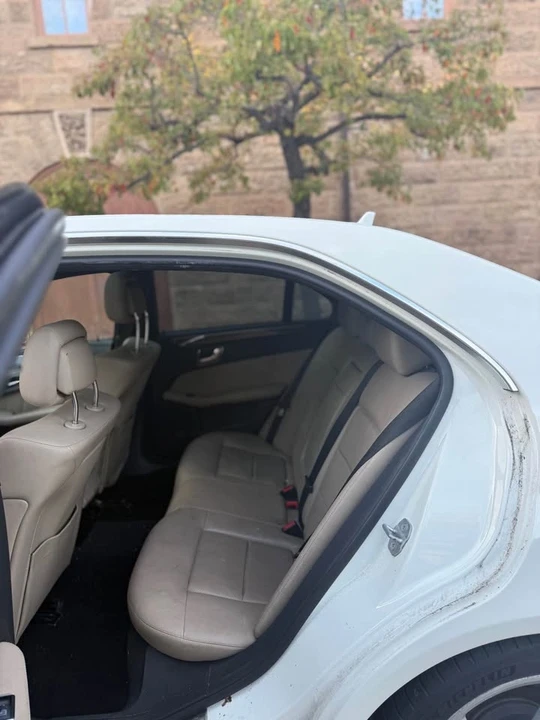2011 Mercedes-Benz W212 E-Class - Image 8 of 10