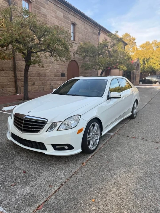 2011 Mercedes-Benz W212 E-Class - Image 2 of 10