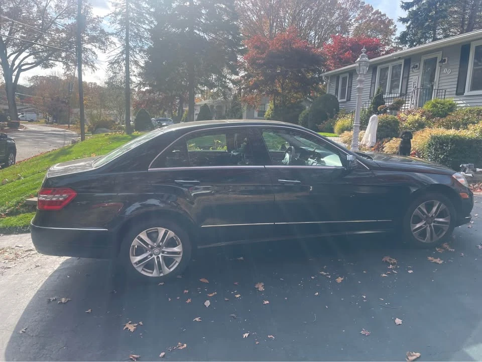 2011 Mercedes-Benz W212 E-Class - Image 2 of 14