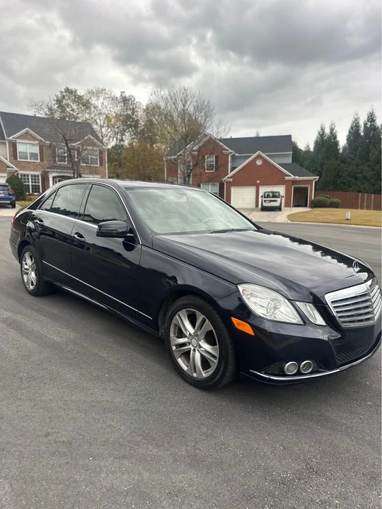 2011 Mercedes-Benz W212 E-Class - Image 2 of 7
