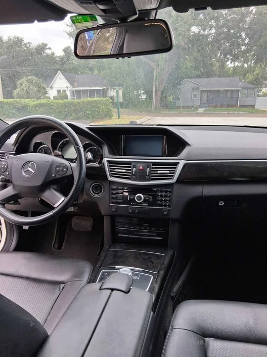 2011 Mercedes-Benz W212 E-Class - Image 8 of 13