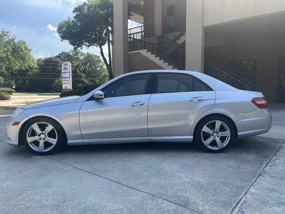 2011 Mercedes-Benz W212 E-Class - Image 3 of 18