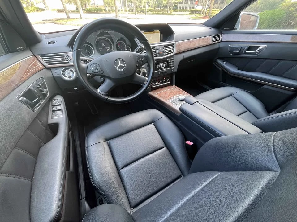 2011 Mercedes-Benz W212 E-Class - Image 10 of 18