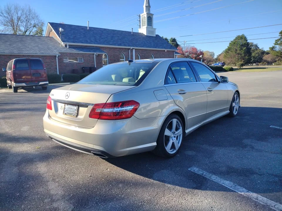 2011 Mercedes-Benz W212 E-Class - Image 6 of 17