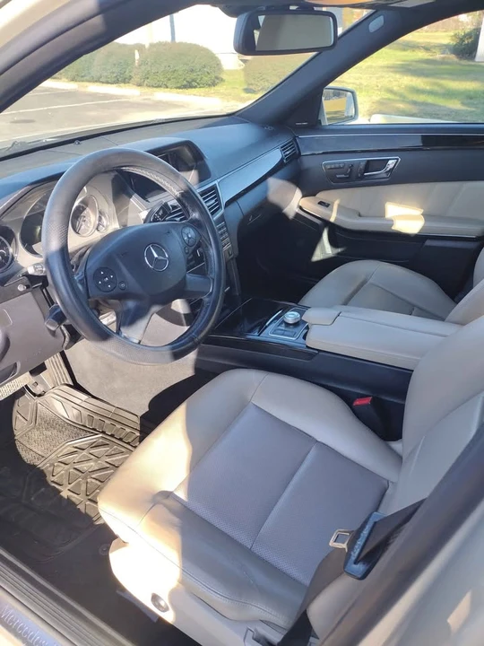 2011 Mercedes-Benz W212 E-Class - Image 13 of 17