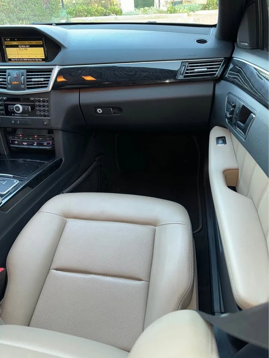 2011 Mercedes-Benz W212 E-Class - Image 12 of 16