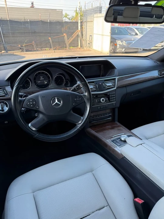 2011 Mercedes-Benz W212 E-Class - Image 6 of 10