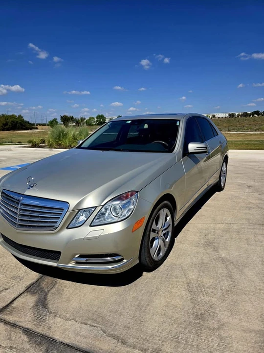 2011 Mercedes-Benz W212 E-Class - Image 8 of 11