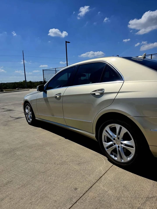 2011 Mercedes-Benz W212 E-Class - Image 2 of 11